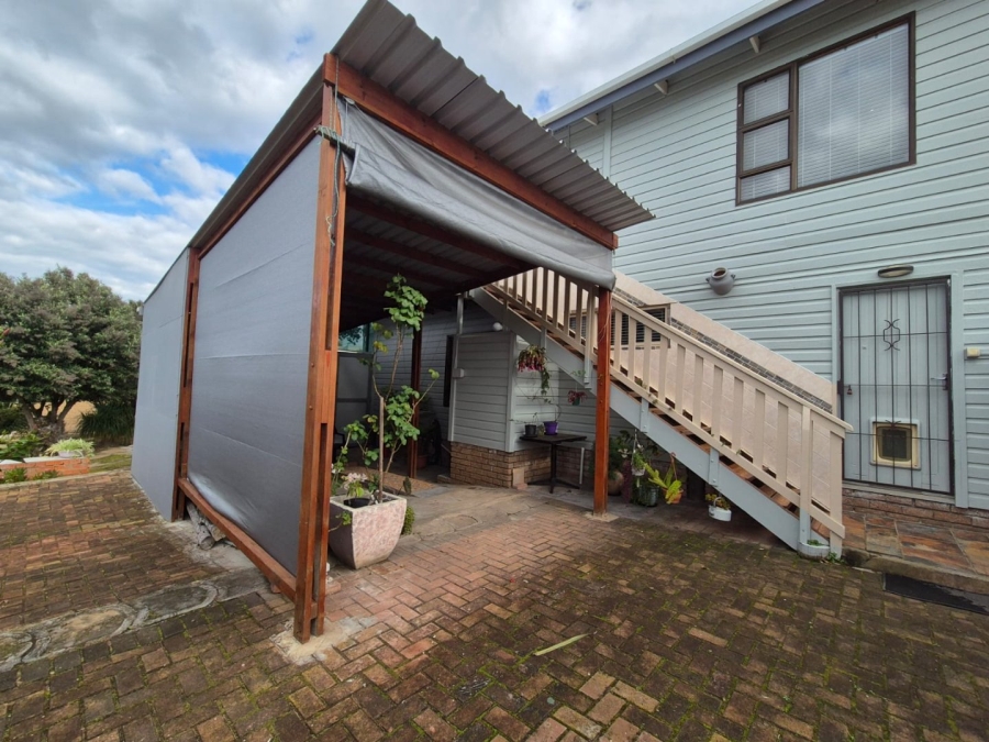 4 Bedroom Property for Sale in Stilbaai Wes Western Cape